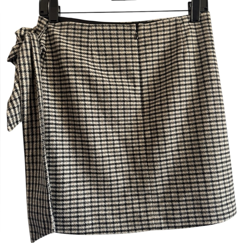Aritzia Wilfred Dorine Front Wrap Wool Cashmere Blend Plaid Mini Skirt Size 6 - Picture 3 of 8